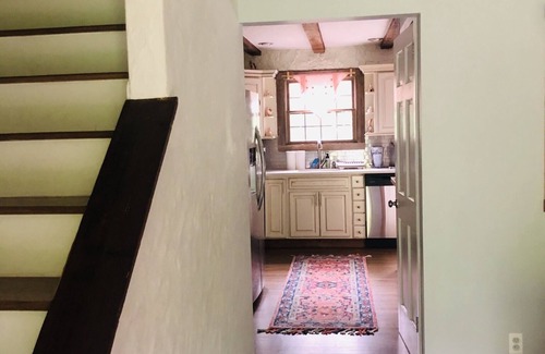 Stroudsburg Casa | Unique home in great neighborhood