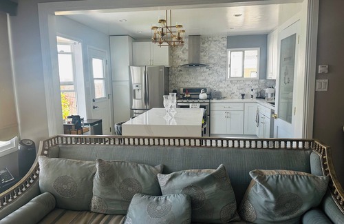 Torrance Casa | Unique Home Space