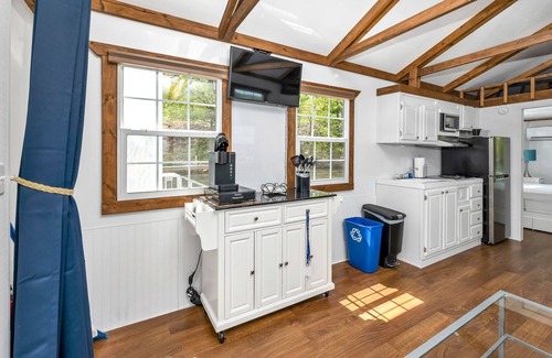 Weirs Beach Alquiler De Eote | 🌟 Unique Houseboat Experience on Lake Winnipesaukee - Harborside 🚤🌊