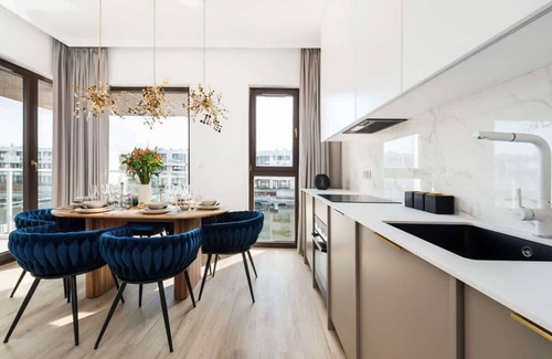 Orlinki Apartamento | Unique interiors in a seaside marina