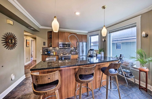 Southmoreland Apartamento | Unique Kansas City Apartment ~ 3 Mi to Downtown!