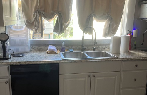 Lindridge-Martin Manor Casa | Unique & Kinky Private Getaway, Great for Couples, Bondage, Adults only.