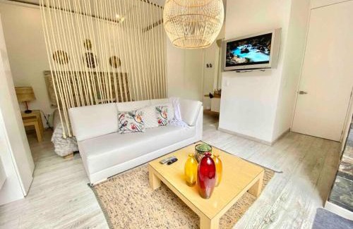 Financial District Apartamento | Unique Loft Design, Zona G with Private Terrace