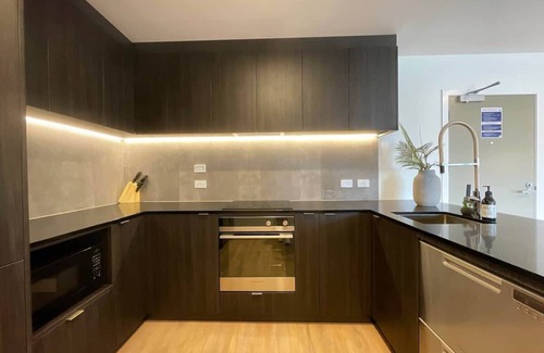 Newton Apartamento | Unique Luxury Amazing SkyTower Parkview & Parking