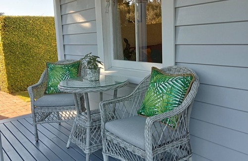 Springlands Cabaña | Unique luxury cottage in the heart of Marlborough's wine region central location