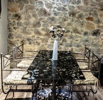 Papagou-Holargos Casa | Unique Luxury House