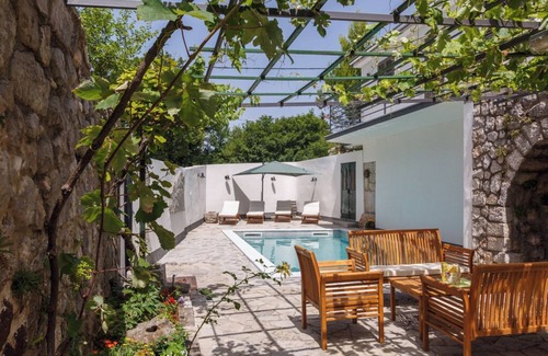 Grizane Casa | Unique mediterranean stone house with pool