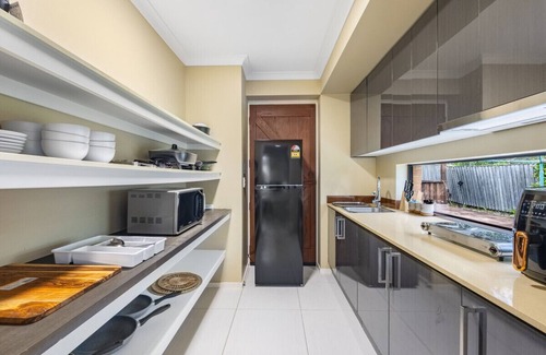 Stretton Casa | Unique&Modern 4BR House for Your Getaway @Stretton