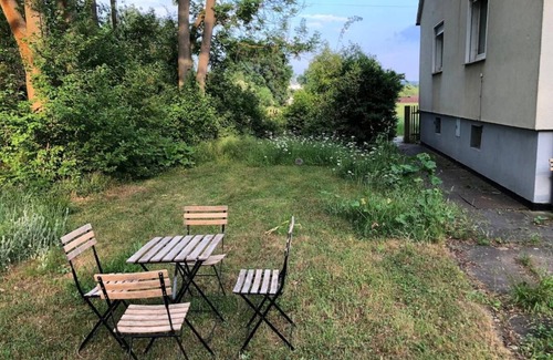 Unterneustadt Apartamento | Unique Modern Nature Oasis in the City Center