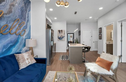 Edgehill Condominio | Unique Nashville Condo ★ POOL, PATIO, PARKING