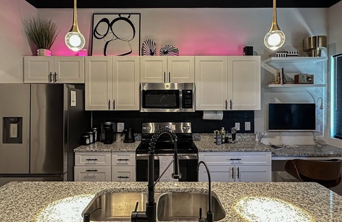 Nashville Apartamento | Unique Nashville Executive Condo & Workspace