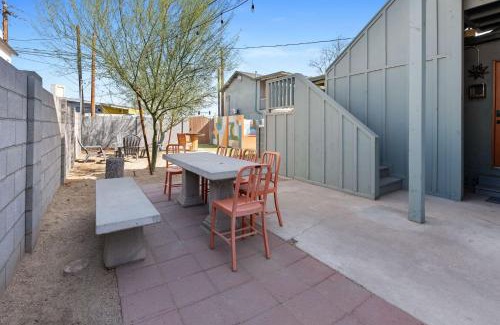 Governmental Mall Casa | Unique*NEW*Hot Tub Studio*Mins to DT & PHX Airport