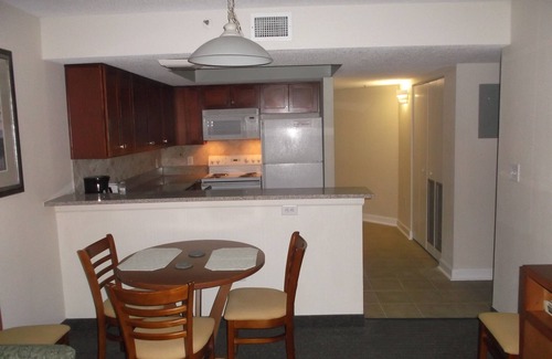 Arcadian Shores Condominio | SeaWatch actualizado de lujo con Oceanfront BR - Nuevo W / D - especiales semanales de mayo a junio