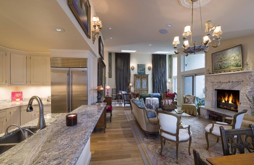 Vail Condominio | Ático único en el CORAZÓN de Vail Village