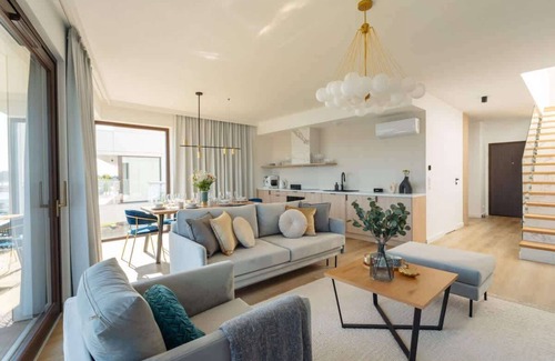 Orlinki Apartamento | Unique penthouse with a rooftop and jacuzzi