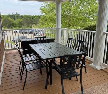 Bellaire Casa | Unique, Personalized open living condo, Golf, SKi, near Shanty Creek, WIFI