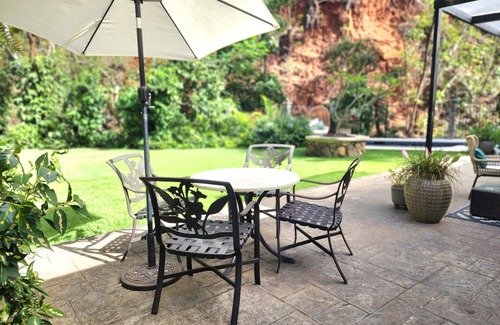 Mililani Casa | Unique, private and central
