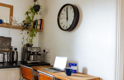 Leytonstone Apartamento | Unique private apartment w/Easy access to Central London