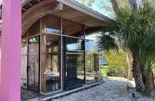 Southside Rural Community Casa | Unique resort workspace guesthouse Nature 2ppl kayaks fishing beachfront