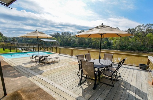 Brazoria Casa | Unique San Bernard River Escape With Pool