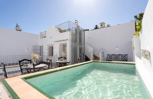 Santa Cruz Apartamento | Unique Sevillian House with terrace and pool. Casa Pimienta