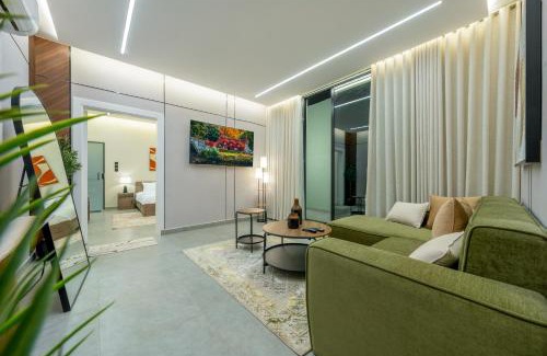 Ghirnatah Apartamento | Unique Suite With Smart Entry