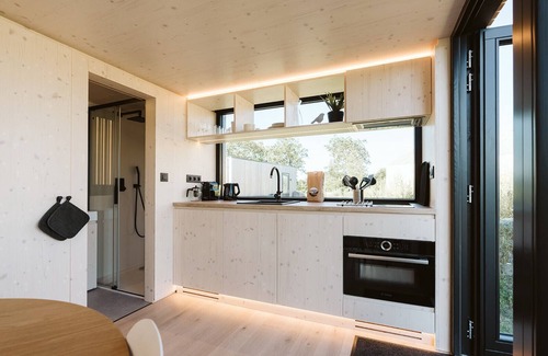 Ouddorp Chalet De Esquí | Unique tiny house in car-free area