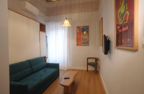 Rione II Trevi Apartamento | vista única en la Plaza Barberini, a 100 metros de la Plaza de España, acogedor apartamento