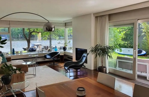 Westlandgracht Casa | Unique Villa With Fantastic View Over the Water