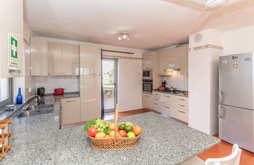 Tavira Villa | Villa de lujo con piscina privada, aire acondicionado, wifi y terrazas con vista al mar.