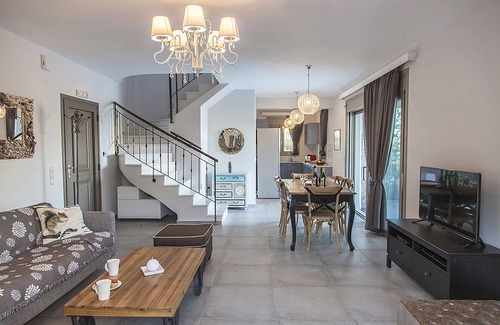 Episkopos Villa | Villa de lujo de nueva construcción con impresionantes vistas y cerca de la playa (80 metros)