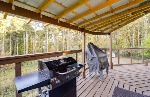 West Jefferson Casa | Unique West Jefferson Home with Fire Pit and Grill!