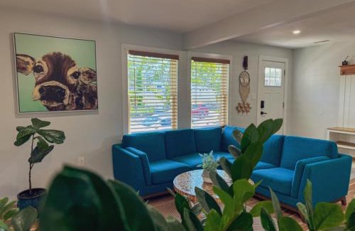 Wildwood Casa | Unique Wildwood 3 BR 1,5 BA Entire House in the Heart of Wildwood!