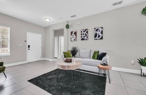 Poinciana Apartamento | Uniquely Chic home near Disney!