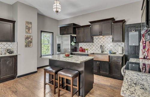 Clarksville Condominio | Unit #1 117 Marion St