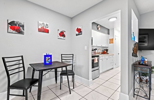 Middle River Terrace Apartamento | Unit 1 - Cozy apartment in Fort Lauderdale