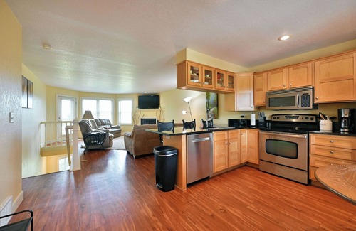 Birchwood Condominio | Unit 109 2 Bdrm/ 2 BA