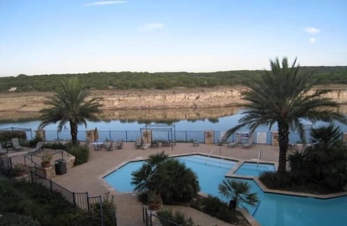 Highland Lake Estates Condominio | UNIDAD 1225 1 habitaciones y 1 baño en el lago Travis con vistas al lago
