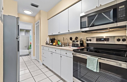 Middle River Terrace Condominio | Unit 2 - Cozy apartment in Fort Lauderdale