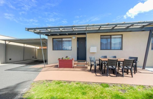Lakes Entrance Casa | Unit 2 @ Ocean Bridge