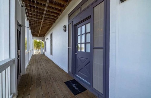 Liberty Hill Casa | Unit 2 Whimsical 2-Bedroom Unit at River Ranch Inn