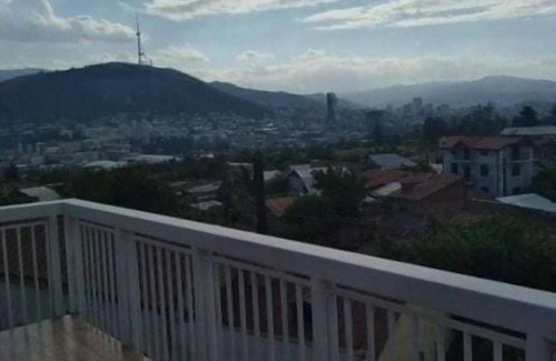Avlabari Apartamento | Unit 3-Adia Apartments-2 bedroom 1 bathroom