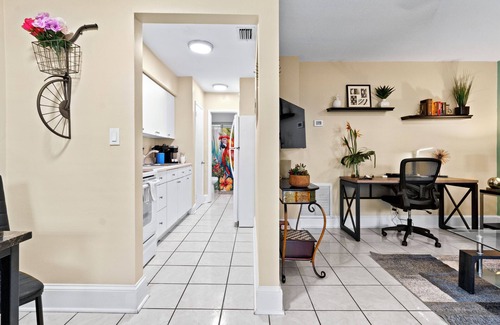 Middle River Terrace Condominio | Unit 3 - Cozy apartment in Fort Lauderdale