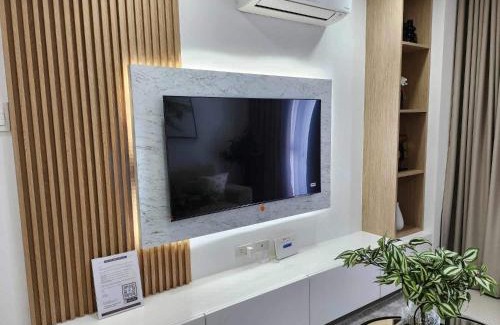 Pallocan Apartamento | Unit 301 at One Pontefino