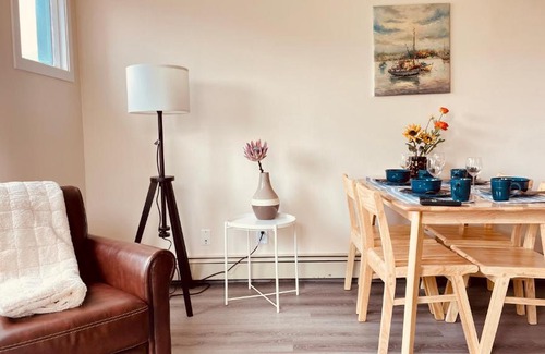 Town Centre Apartamento | unit #302 Mountain view 2 beds in DT