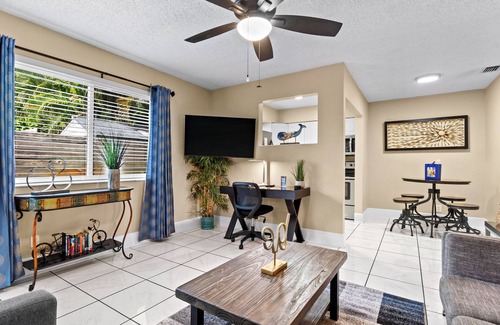Middle River Terrace Apartamento | Unit 4 - Cozy apartment in Fort Lauderdale