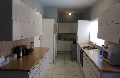 Railway Area Apartamento | Unidad 4 Damara Dardens, Windhoek, Namibia