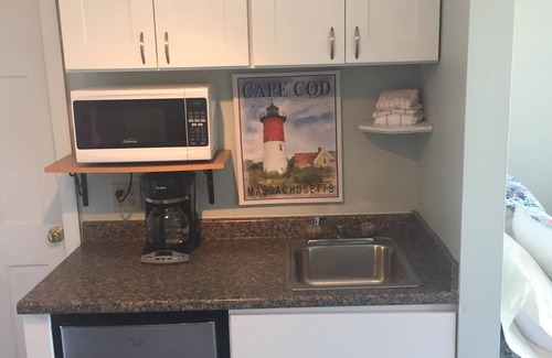 North Truro Condominio | Estudio de eficiencia Queen y literas en la planta baja, unidad n. ° 7