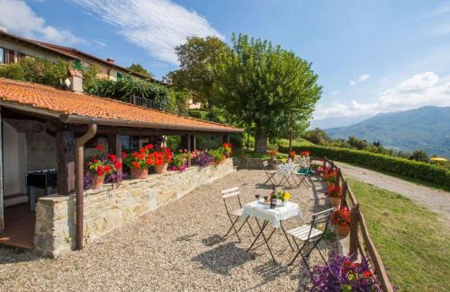 Dicomano Casa | Universal Harmony - Cinciallegra