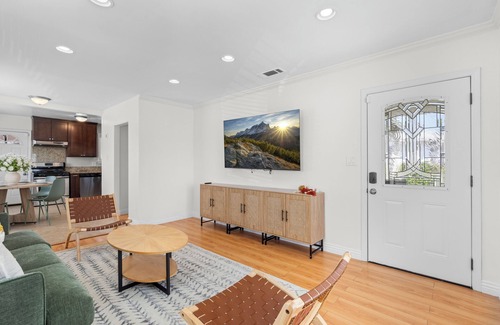 Burbank Casa | Universal Studio/ Burbank/LA Super Cute Home